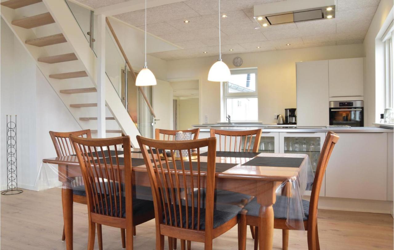 3 Bedroom Stunning Home In Ringkøbing Kültér fotó